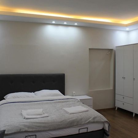 Apartament Beyoglu Asmalimescit'Te Mobilyali Balkonlu Daire Stambuł Zewnętrze zdjęcie