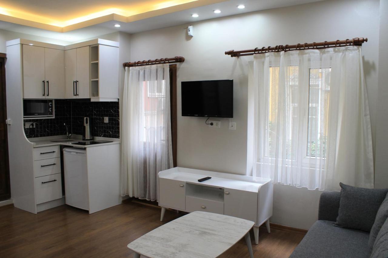 Apartament Beyoglu Asmalimescit'Te Mobilyali Balkonlu Daire Stambuł Zewnętrze zdjęcie