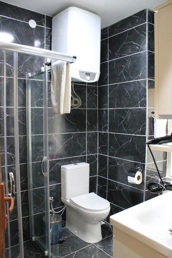 Apartament Beyoglu Asmalimescit'Te Mobilyali Balkonlu Daire Stambuł Zewnętrze zdjęcie